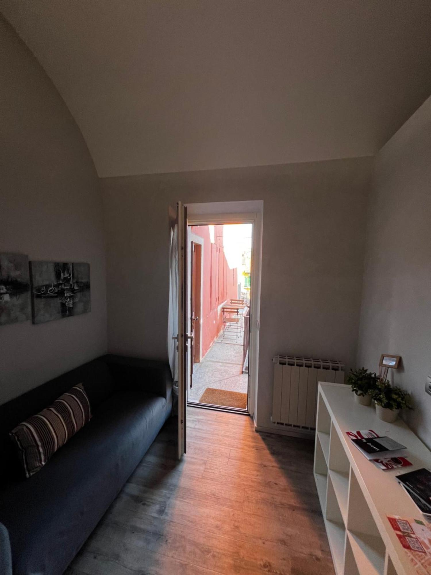 Arco Antico Apartment Alba  Room photo